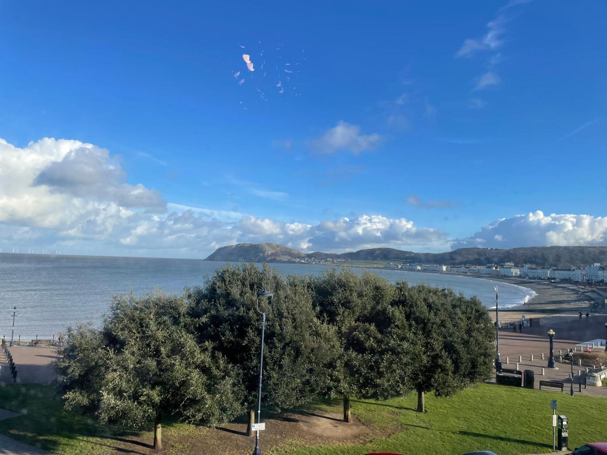 The Wildings Hotel & Tudno'S Restaurant Llandudno Luaran gambar