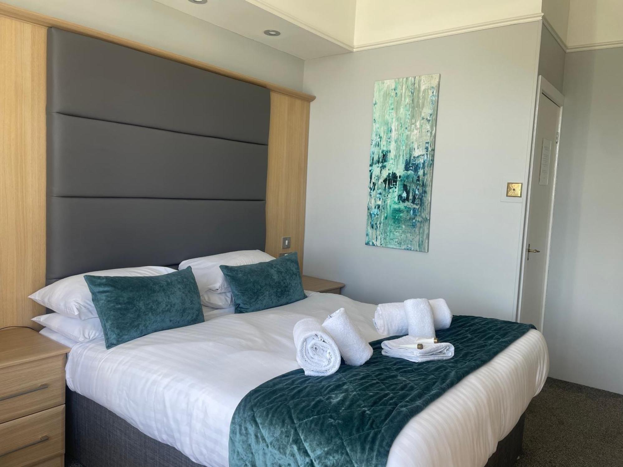 The Wildings Hotel & Tudno'S Restaurant Llandudno Luaran gambar
