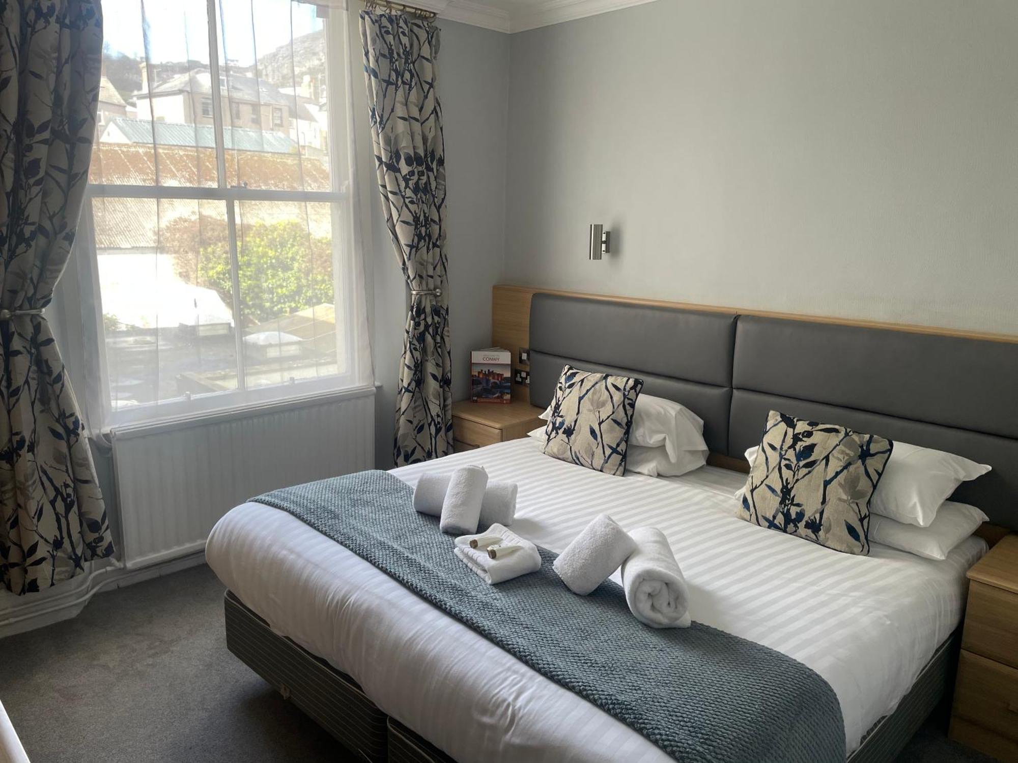 The Wildings Hotel & Tudno'S Restaurant Llandudno Luaran gambar